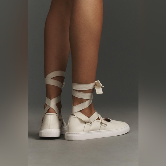 Seychelles Ribbons Lace-Up Flats - Size 10 - Picture 2 of 7